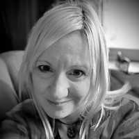 Photo of Elizabeth Broadbent